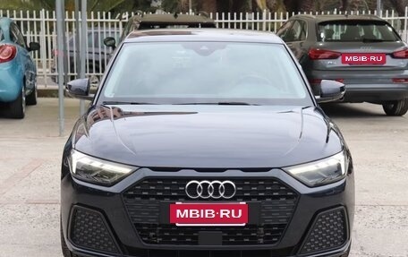 Audi A1, 2022 год, 2 890 000 рублей, 2 фотография