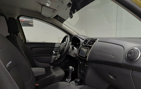 Renault Sandero II рестайлинг, 2015 год, 961 000 рублей, 13 фотография