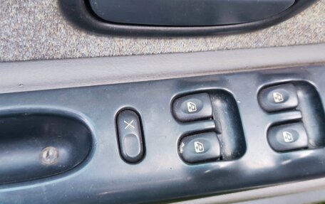 Renault Laguna II, 1999 год, 200 000 рублей, 6 фотография