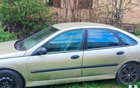 Renault Laguna II, 1999 год, 200 000 рублей, 11 фотография