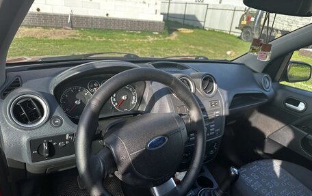 Ford Fiesta, 2007 год, 310 000 рублей, 2 фотография