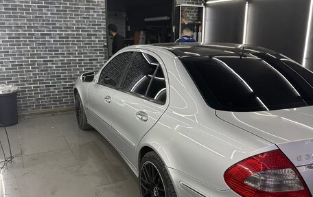 Mercedes-Benz E-Класс, 2007 год, 1 100 000 рублей, 5 фотография