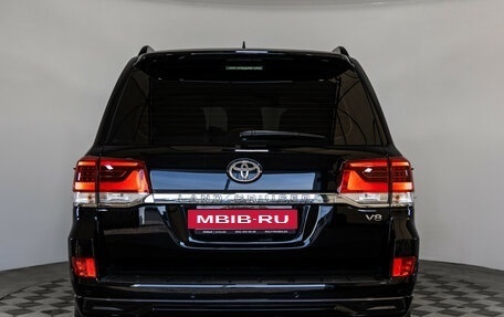 Toyota Land Cruiser 200, 2016 год, 6 499 000 рублей, 6 фотография