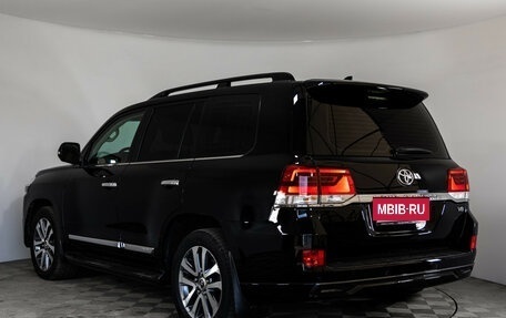 Toyota Land Cruiser 200, 2016 год, 6 499 000 рублей, 7 фотография