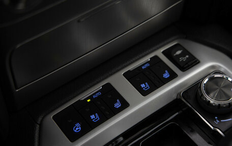 Toyota Land Cruiser 200, 2016 год, 6 499 000 рублей, 16 фотография