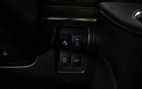 Toyota Land Cruiser 200, 2016 год, 6 499 000 рублей, 24 фотография
