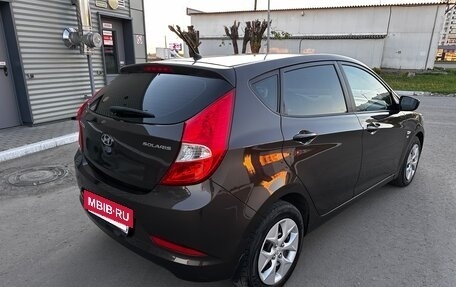 Hyundai Solaris II рестайлинг, 2015 год, 970 000 рублей, 6 фотография