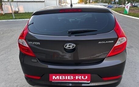 Hyundai Solaris II рестайлинг, 2015 год, 970 000 рублей, 5 фотография