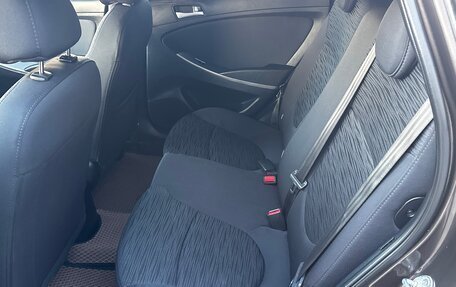 Hyundai Solaris II рестайлинг, 2015 год, 970 000 рублей, 17 фотография