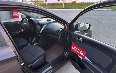 Hyundai Solaris II рестайлинг, 2015 год, 970 000 рублей, 16 фотография