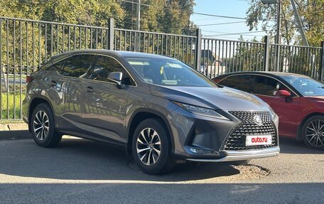 Lexus RX IV рестайлинг, 2021 год, 5 800 000 рублей, 6 фотография