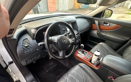 Infiniti QX70, 2014 год, 3 825 000 рублей, 6 фотография