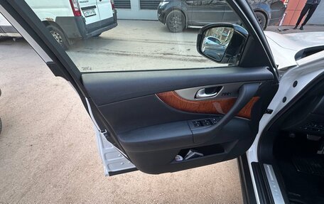 Infiniti QX70, 2014 год, 3 825 000 рублей, 15 фотография