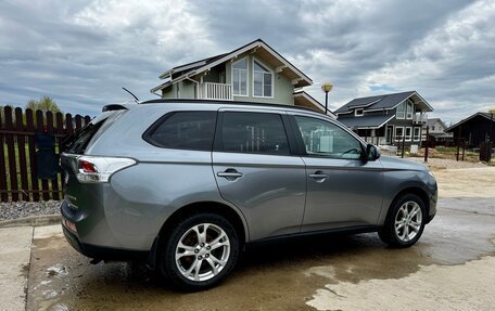 Mitsubishi Outlander III рестайлинг 3, 2012 год, 1 157 000 рублей, 4 фотография