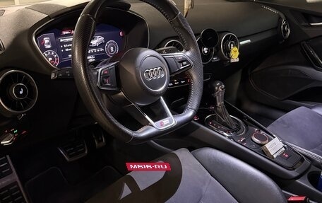 Audi TT, 2018 год, 2 800 000 рублей, 9 фотография