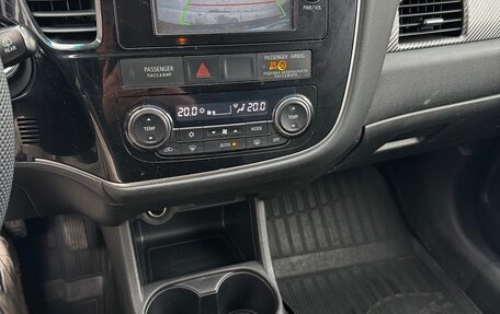 Mitsubishi Outlander III рестайлинг 3, 2012 год, 1 157 000 рублей, 9 фотография