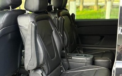 Mercedes-Benz V-Класс, 2019 год, 5 200 000 рублей, 1 фотография