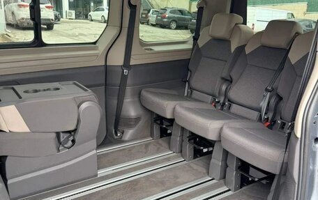 Volkswagen Multivan, 2023 год, 7 795 000 рублей, 5 фотография