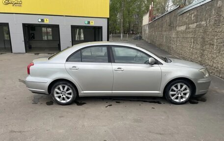 Toyota Avensis III рестайлинг, 2005 год, 610 000 рублей, 4 фотография