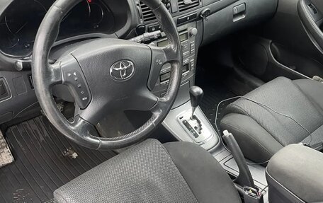 Toyota Avensis III рестайлинг, 2005 год, 610 000 рублей, 10 фотография
