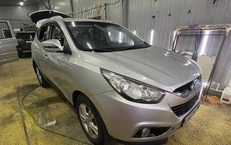 Hyundai ix35 I рестайлинг, 2011 год, 1 050 000 рублей, 2 фотография