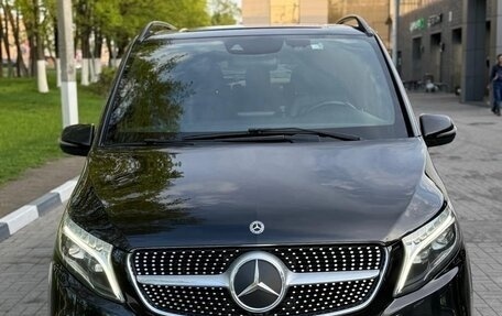 Mercedes-Benz V-Класс, 2019 год, 5 200 000 рублей, 7 фотография