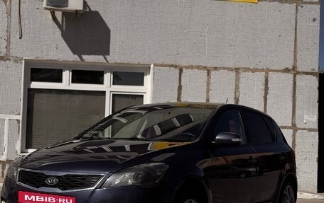 KIA cee'd I рестайлинг, 2010 год, 780 000 рублей, 2 фотография