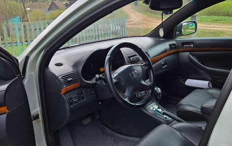 Toyota Avensis III рестайлинг, 2007 год, 870 000 рублей, 3 фотография