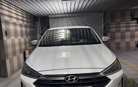 Hyundai Elantra VI рестайлинг, 2019 год, 1 800 000 рублей, 1 фотография