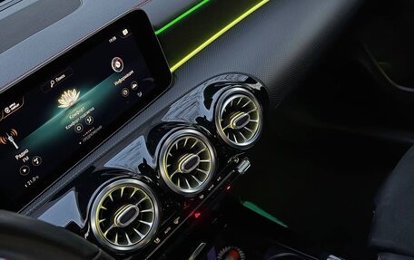 Mercedes-Benz CLA, 2019 год, 2 815 000 рублей, 4 фотография