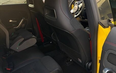 Mercedes-Benz CLA, 2019 год, 2 815 000 рублей, 15 фотография