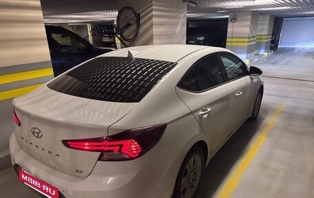 Hyundai Elantra VI рестайлинг, 2019 год, 1 800 000 рублей, 4 фотография