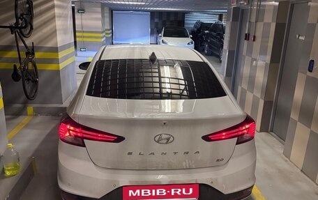 Hyundai Elantra VI рестайлинг, 2019 год, 1 800 000 рублей, 5 фотография