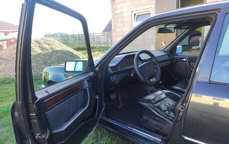 Mercedes-Benz E-Класс, 1994 год, 650 000 рублей, 16 фотография