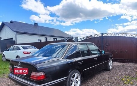 Mercedes-Benz E-Класс, 1994 год, 650 000 рублей, 8 фотография