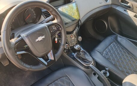 Chevrolet Cruze II, 2009 год, 340 000 рублей, 13 фотография