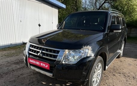 Mitsubishi Pajero IV, 2015 год, 2 600 000 рублей, 5 фотография