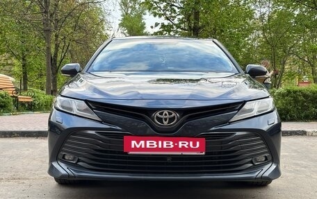 Toyota Camry, 2019 год, 2 500 000 рублей, 2 фотография