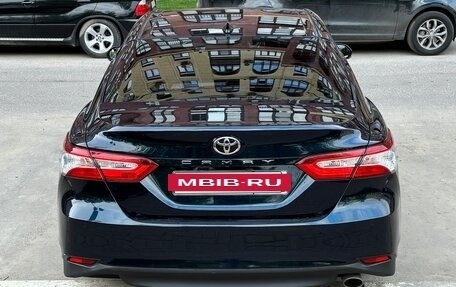 Toyota Camry, 2019 год, 2 500 000 рублей, 8 фотография