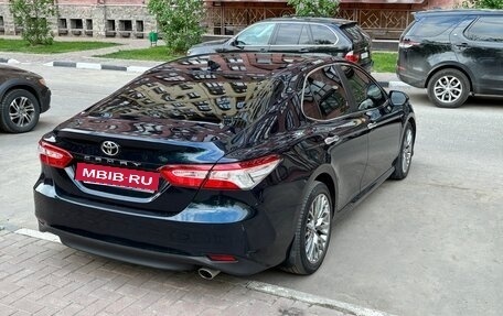 Toyota Camry, 2019 год, 2 500 000 рублей, 6 фотография