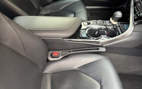 Toyota Camry, 2019 год, 2 500 000 рублей, 17 фотография