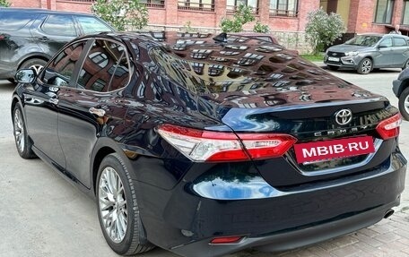 Toyota Camry, 2019 год, 2 500 000 рублей, 9 фотография