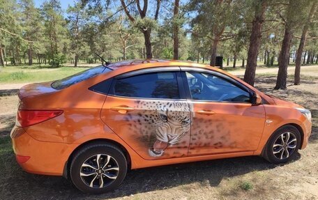 Hyundai Solaris II рестайлинг, 2015 год, 1 020 000 рублей, 7 фотография