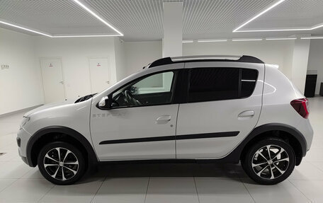 Renault Sandero II рестайлинг, 2016 год, 899 000 рублей, 10 фотография