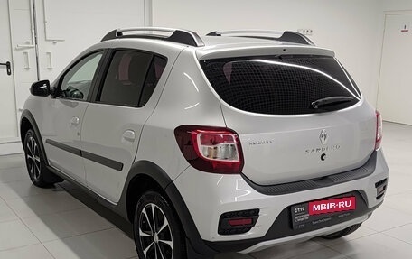 Renault Sandero II рестайлинг, 2016 год, 899 000 рублей, 8 фотография