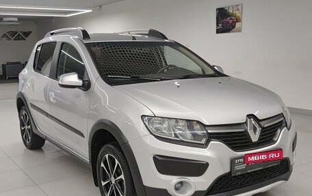 Renault Sandero II рестайлинг, 2016 год, 899 000 рублей, 3 фотография