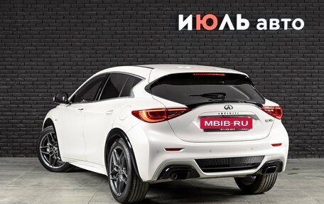 Infiniti Q30, 2018 год, 2 865 000 рублей, 6 фотография