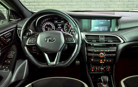 Infiniti Q30, 2018 год, 2 865 000 рублей, 17 фотография