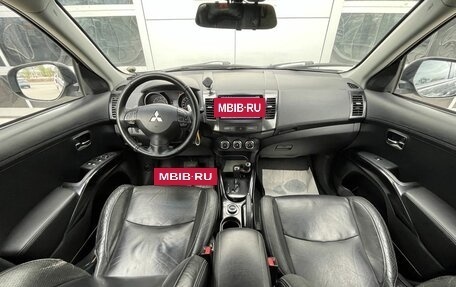 Mitsubishi Outlander III рестайлинг 3, 2011 год, 1 165 000 рублей, 10 фотография