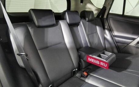 Toyota RAV4, 2016 год, 2 075 000 рублей, 16 фотография